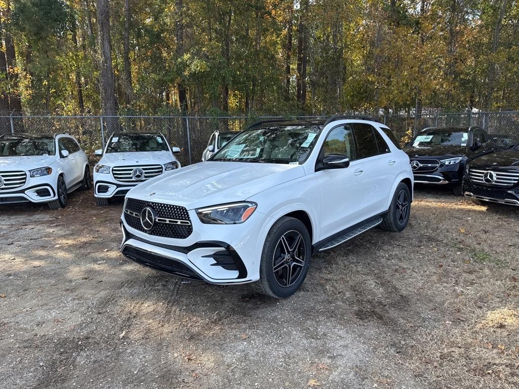 new 2025 Mercedes-Benz GLE 450 car, priced at $87,180