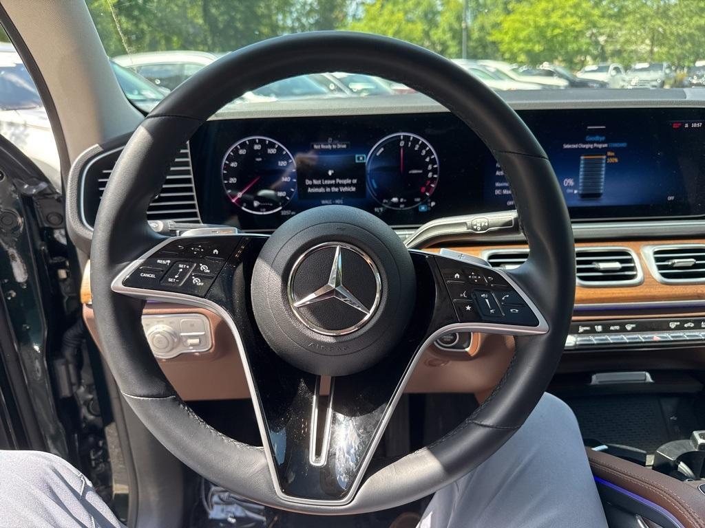 used 2025 Mercedes-Benz GLE 450e car, priced at $74,988