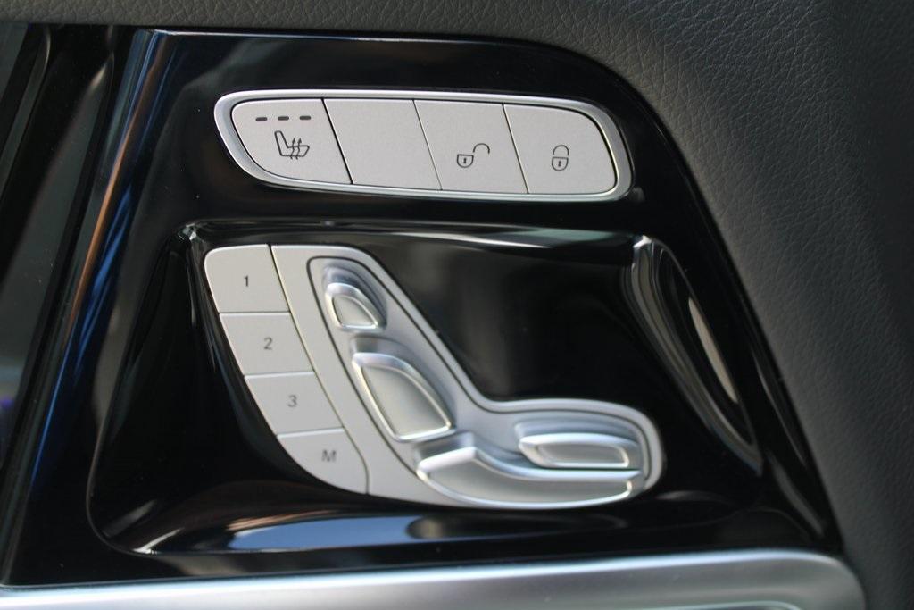 used 2022 Mercedes-Benz AMG G 63 car, priced at $189,988