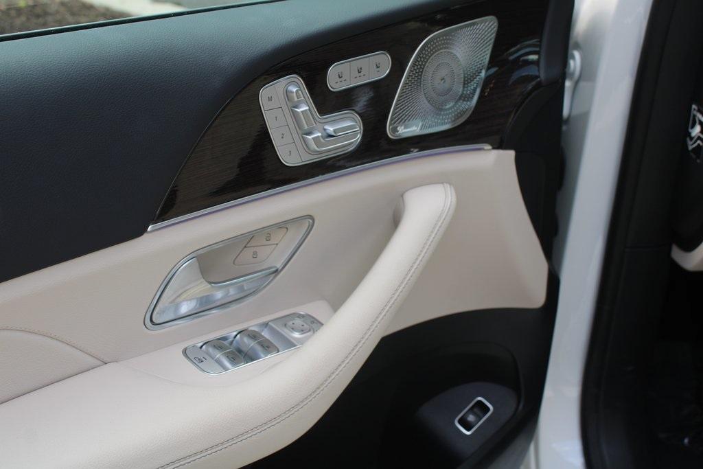 used 2025 Mercedes-Benz GLS 450 car, priced at $87,988