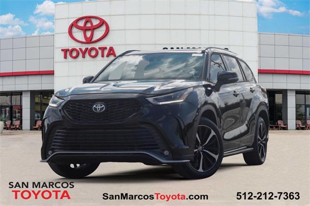 used 2021 Toyota Highlander car, priced at $38,435