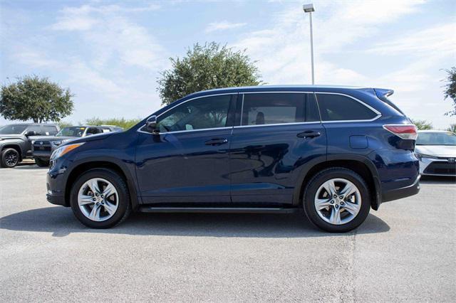 used 2015 Toyota Highlander car, priced at $23,444