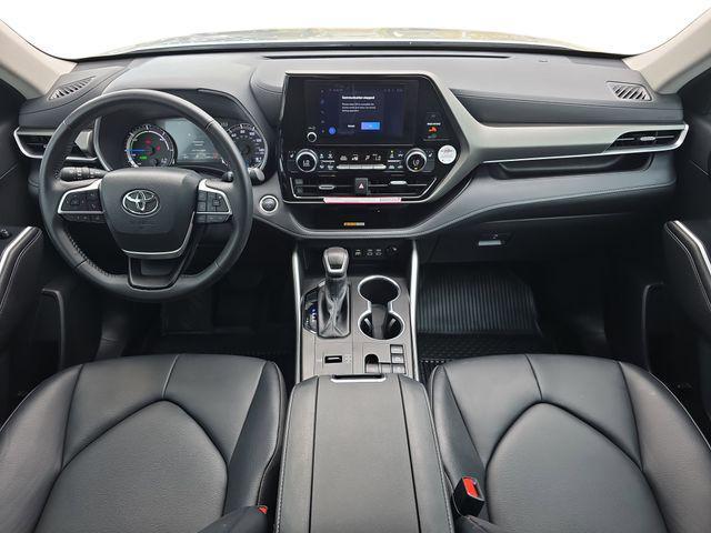 used 2024 Toyota Highlander Hybrid car, priced at $47,550