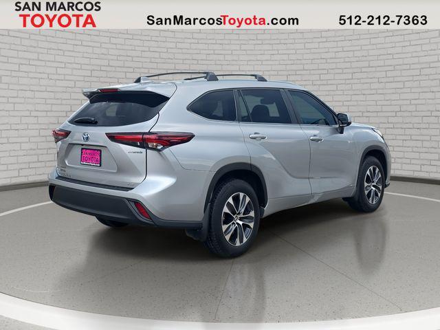 used 2024 Toyota Highlander Hybrid car, priced at $47,550