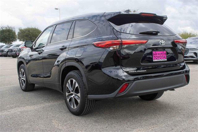 used 2021 Toyota Highlander car, priced at $29,886