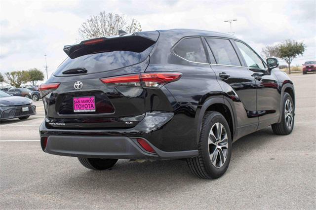 used 2021 Toyota Highlander car, priced at $29,886