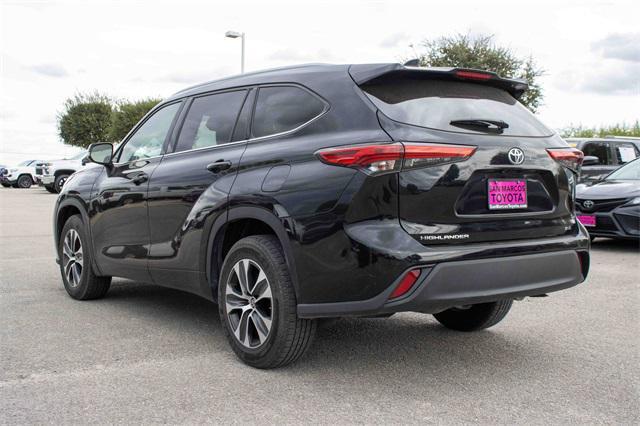 used 2022 Toyota Highlander car, priced at $32,599