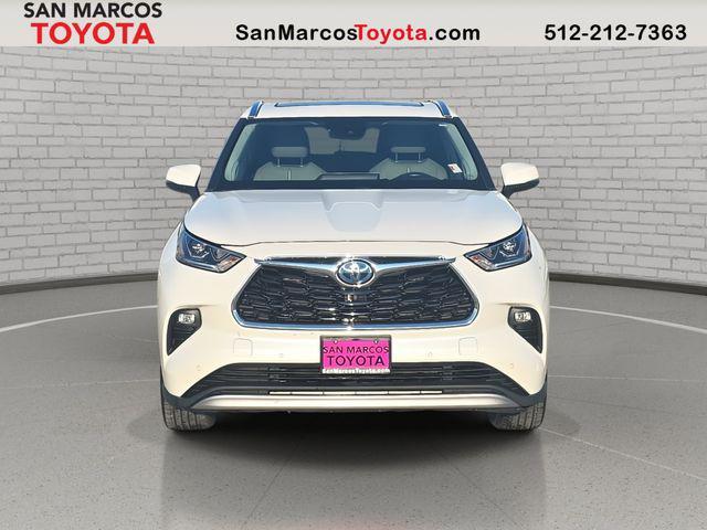 used 2021 Toyota Highlander Hybrid car, priced at $31,840