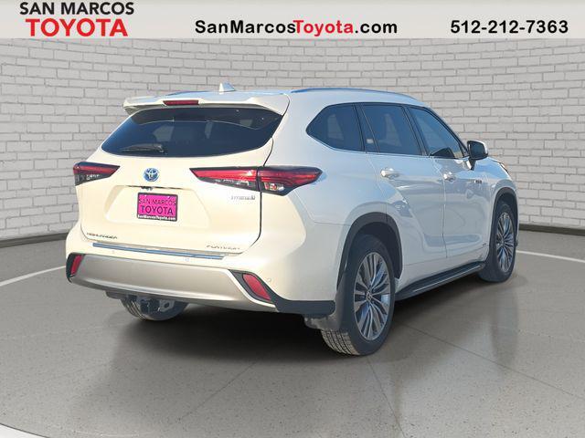 used 2021 Toyota Highlander Hybrid car, priced at $31,840
