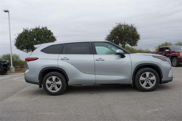 used 2023 Toyota Highlander car, priced at $31,276