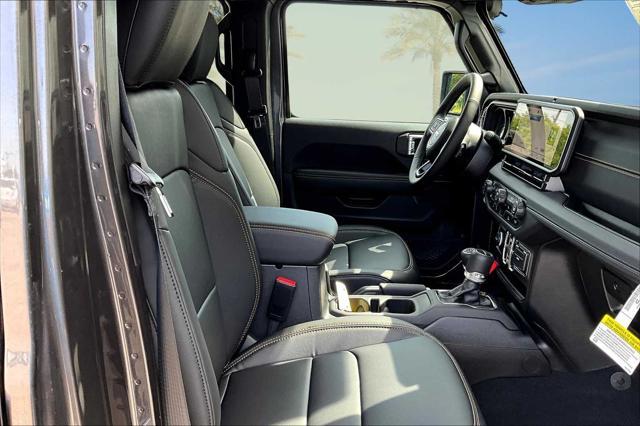 new 2025 Jeep Gladiator car, priced at $44,834