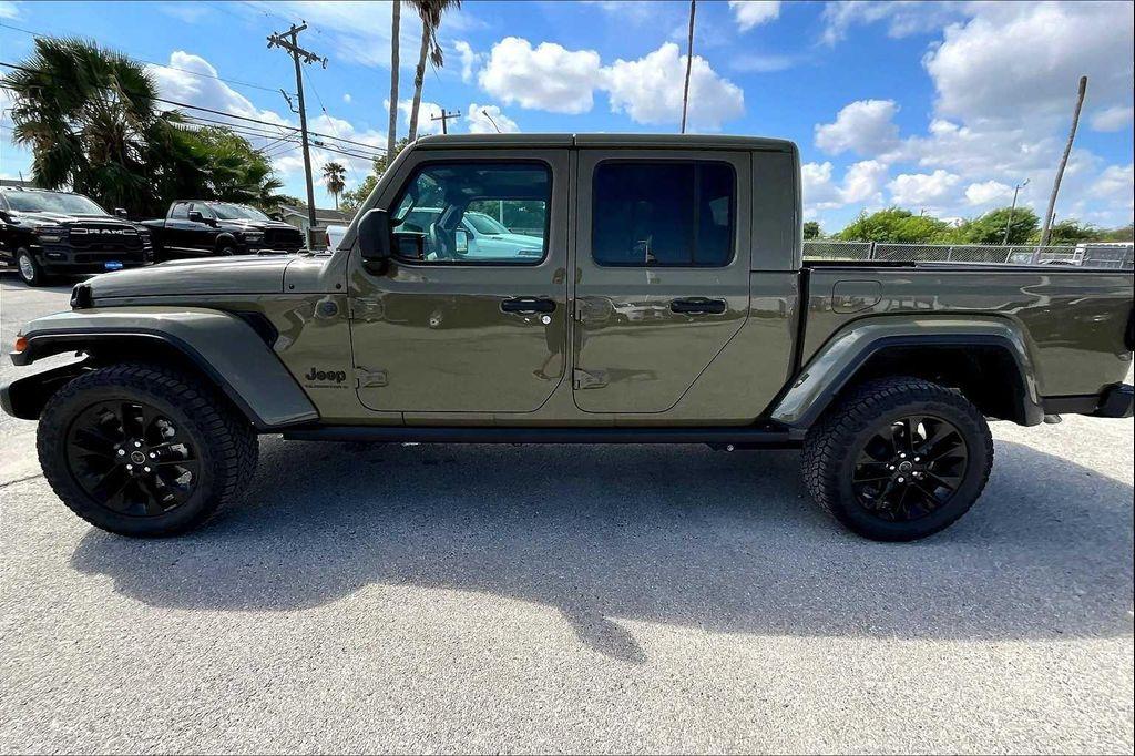 new 2025 Jeep Gladiator car, priced at $38,832