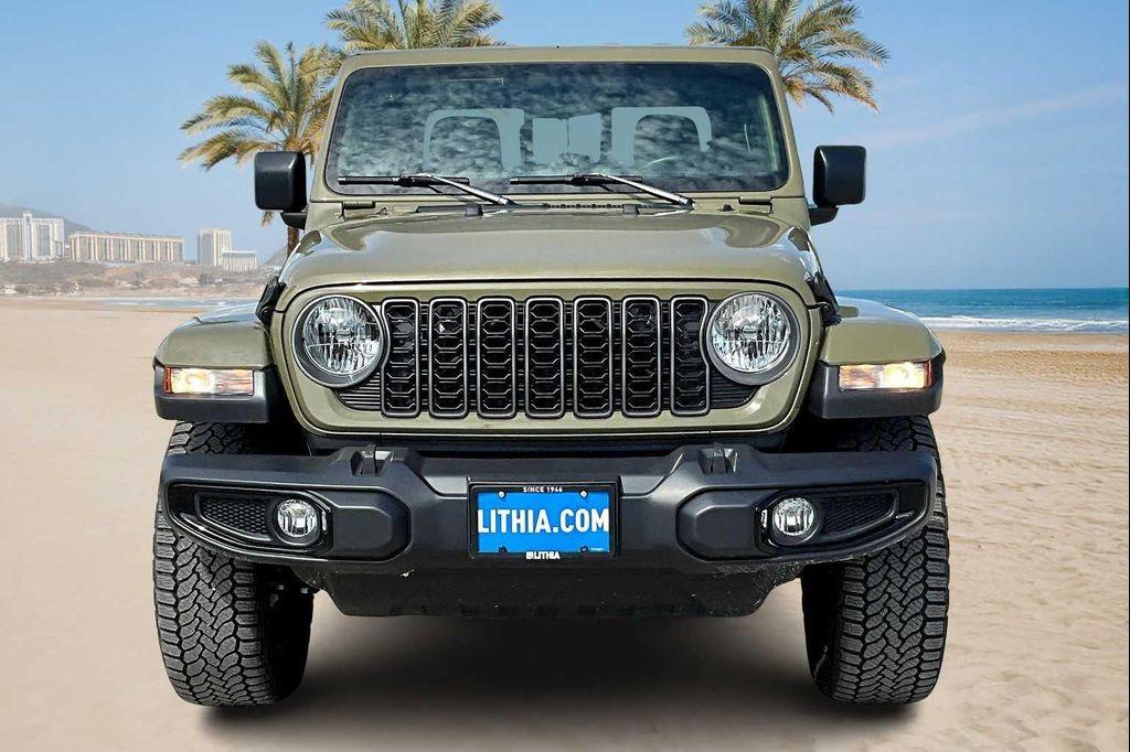 new 2025 Jeep Gladiator car, priced at $38,832