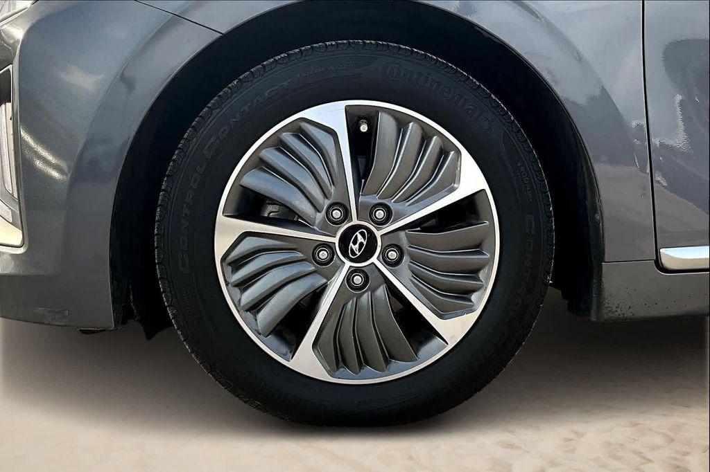 used 2020 Hyundai Ioniq Plug-In Hybrid car