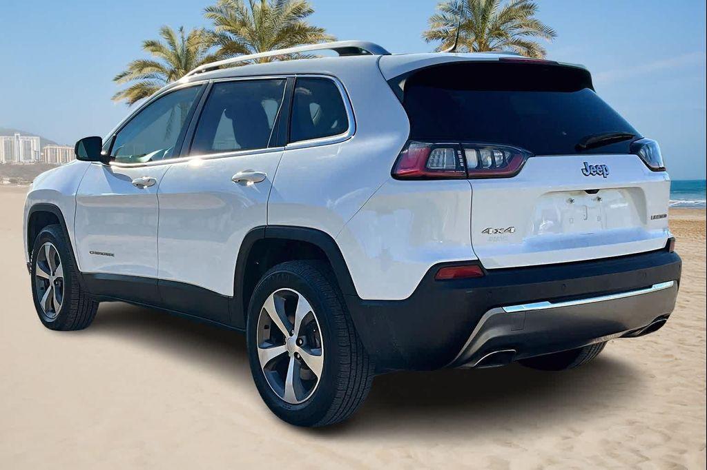 used 2020 Jeep Cherokee car, priced at $17,808