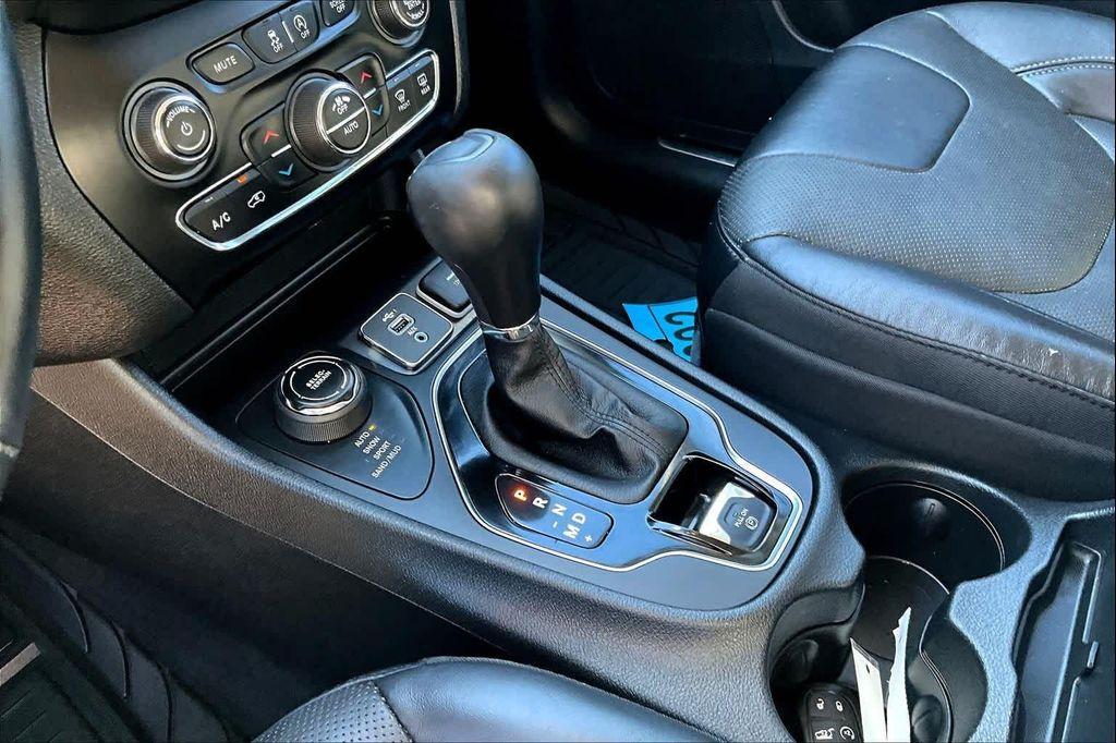 used 2020 Jeep Cherokee car, priced at $17,808