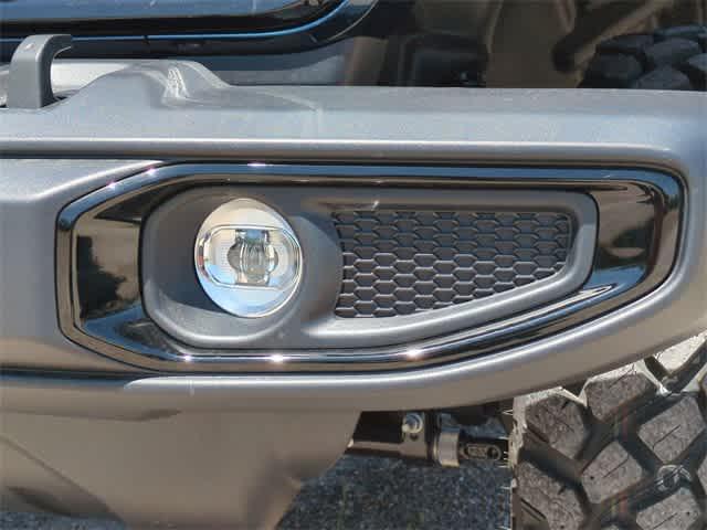 new 2025 Jeep Gladiator car, priced at $46,307