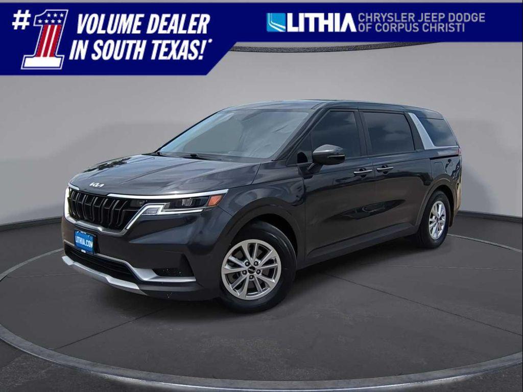 used 2023 Kia Carnival car