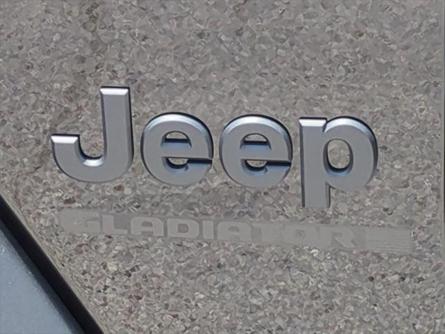 new 2025 Jeep Gladiator car, priced at $39,792