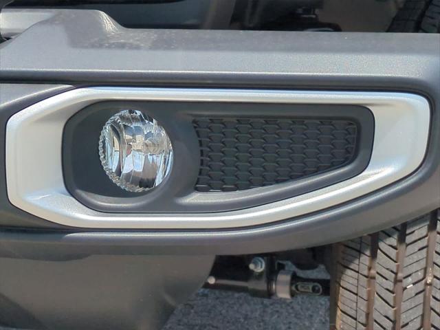 new 2025 Jeep Gladiator car, priced at $39,792