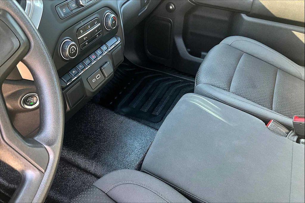 used 2024 Chevrolet Silverado 1500 car, priced at $30,382