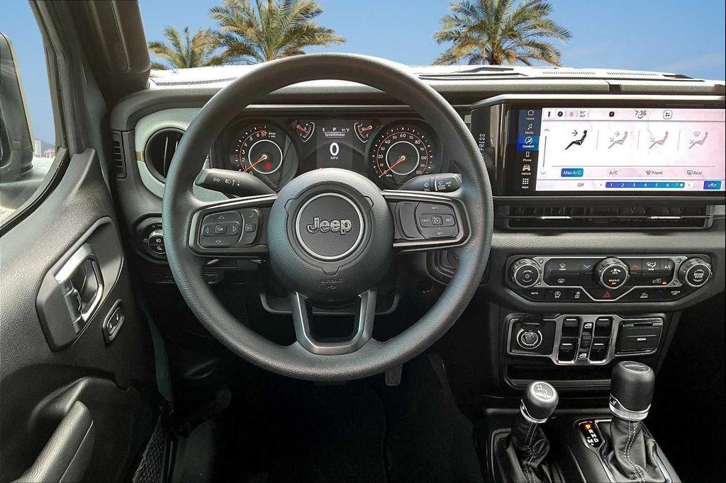 new 2025 Jeep Gladiator car, priced at $39,743