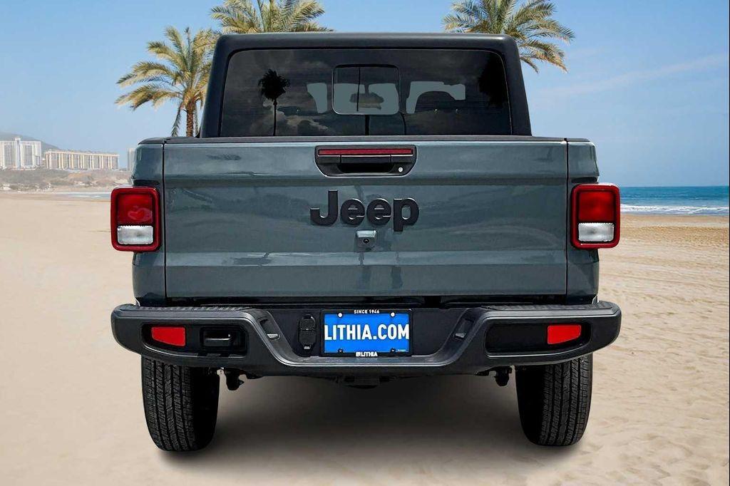 new 2025 Jeep Gladiator car, priced at $39,743