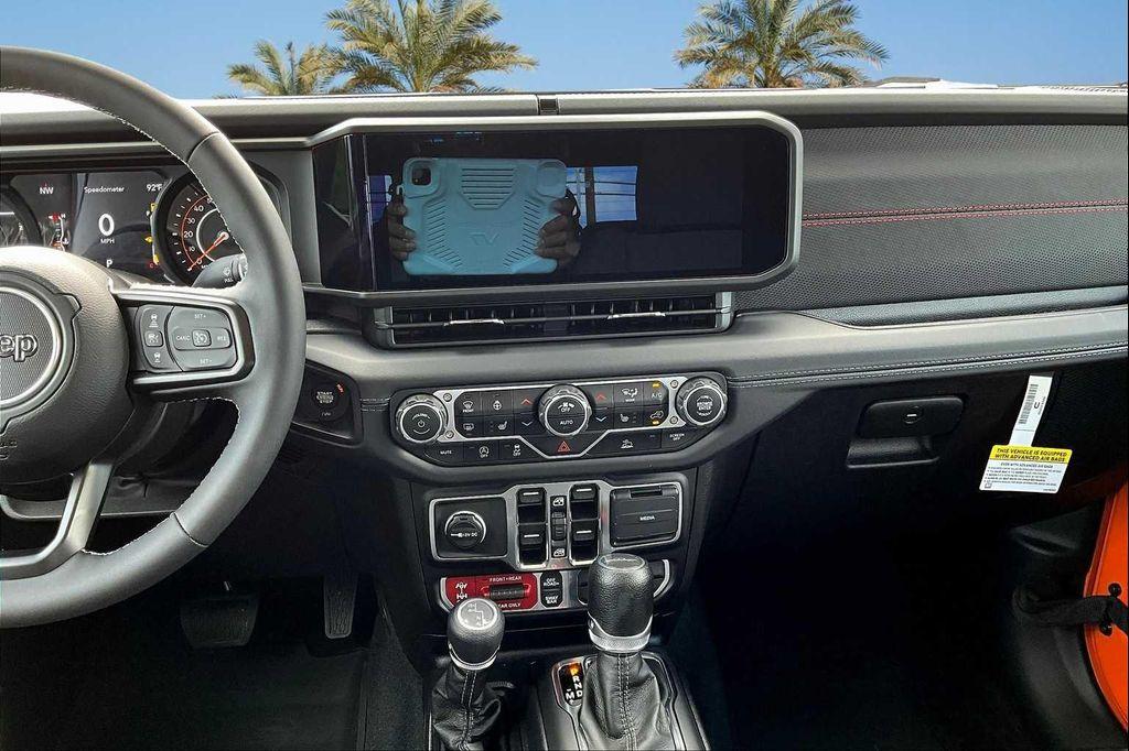 new 2025 Jeep Gladiator car, priced at $48,925