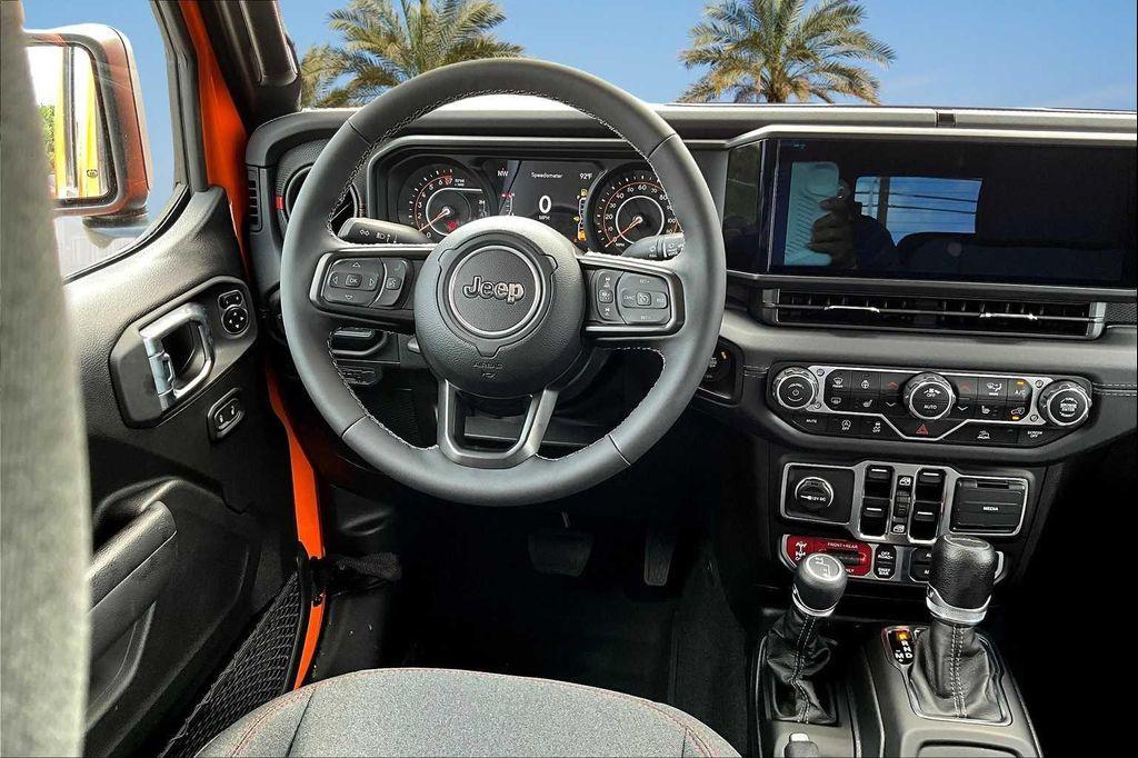 new 2025 Jeep Gladiator car, priced at $48,925