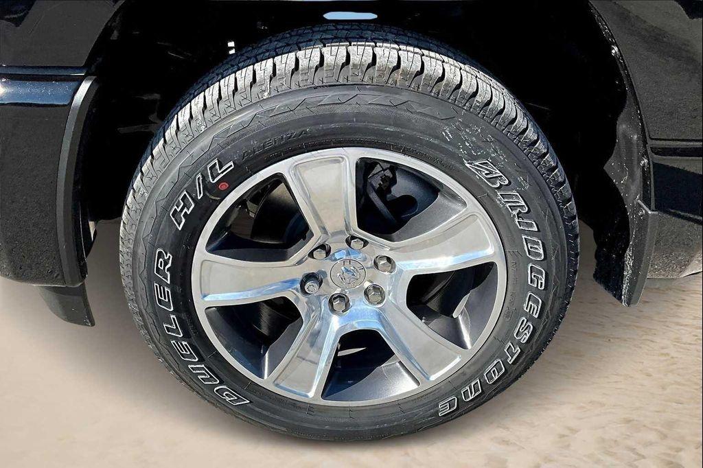 new 2025 Ram 1500 car, priced at $48,713