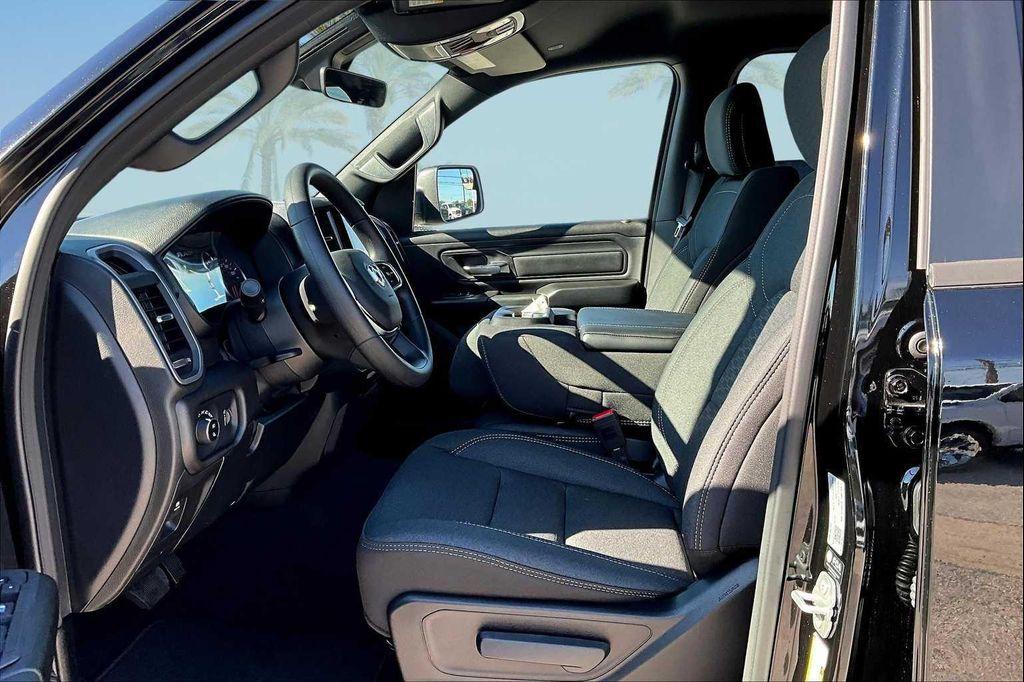 new 2025 Ram 1500 car, priced at $48,713