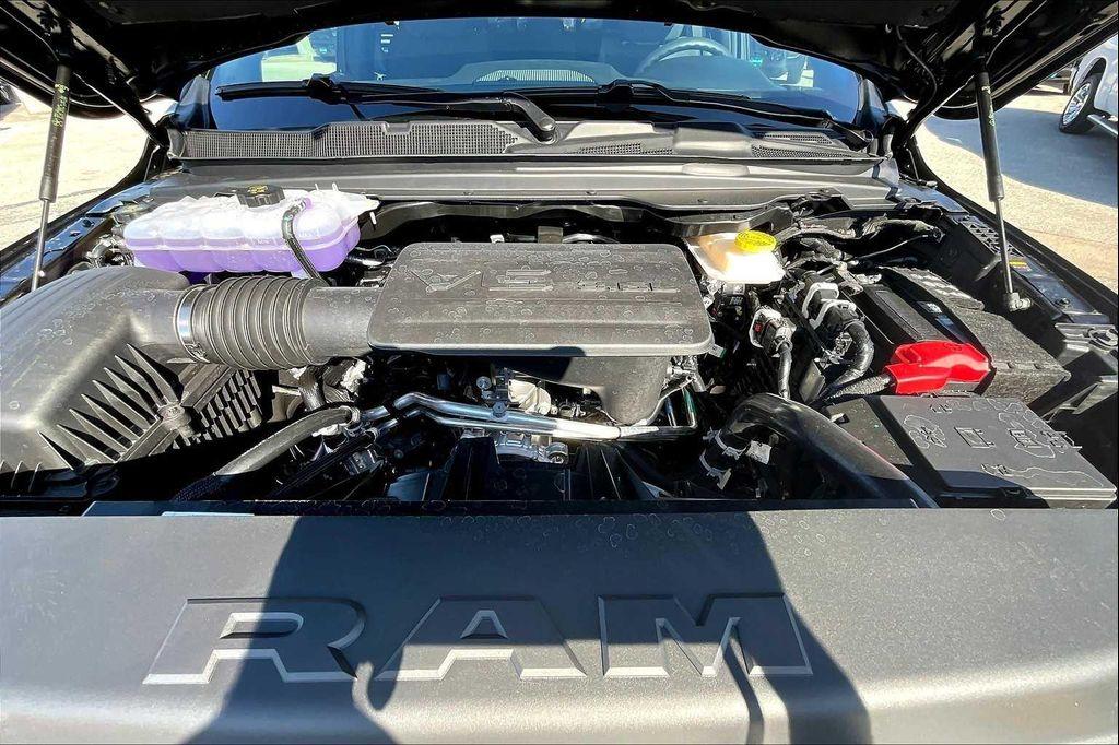 new 2025 Ram 1500 car, priced at $48,713