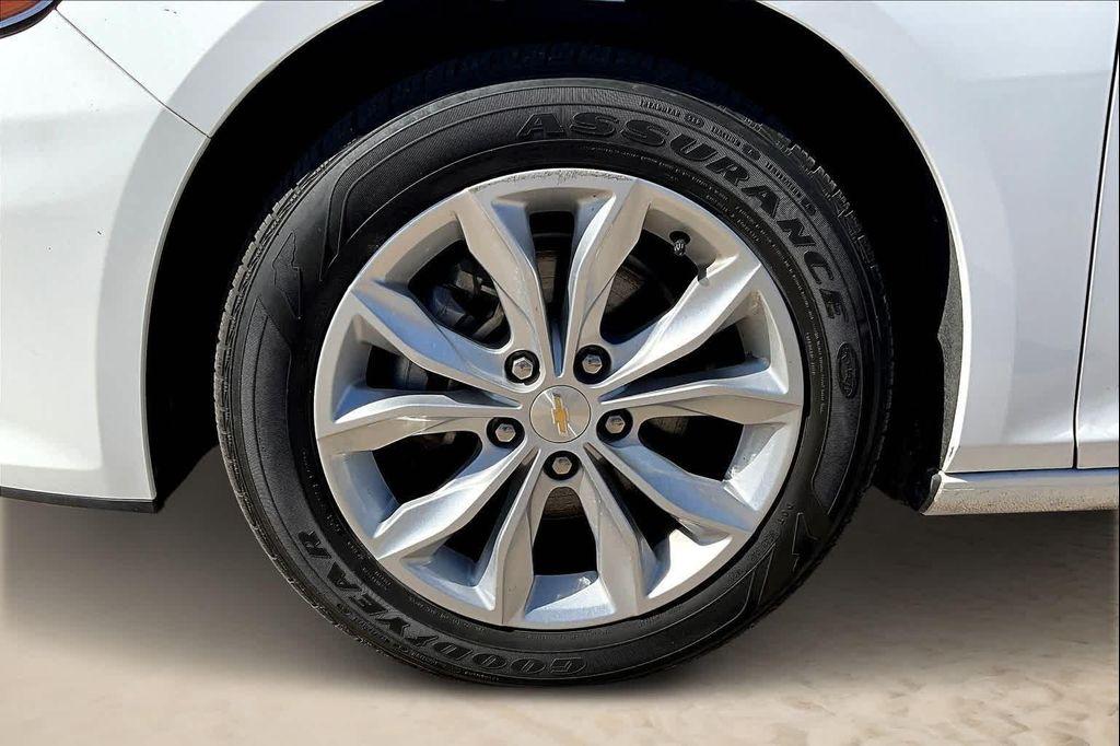 used 2024 Chevrolet Malibu car, priced at $18,295