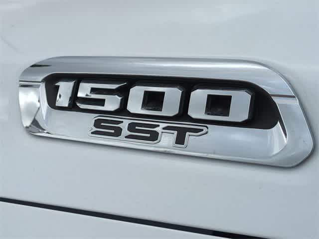 new 2025 Ram 1500 car, priced at $49,618