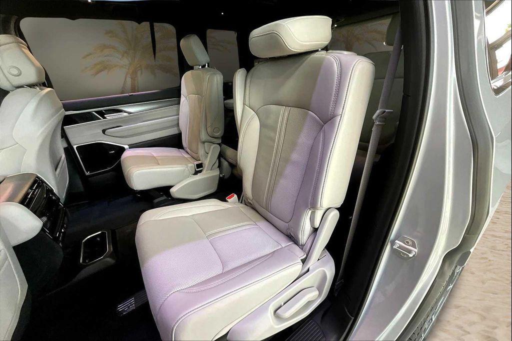 new 2025 Jeep Wagoneer car, priced at $76,386