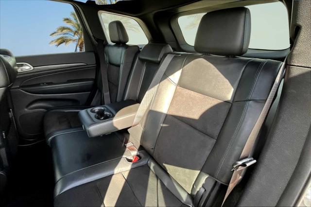 used 2020 Jeep Grand Cherokee car, priced at $23,748
