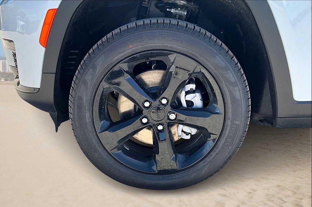 new 2025 Jeep Grand Cherokee L car, priced at $47,100