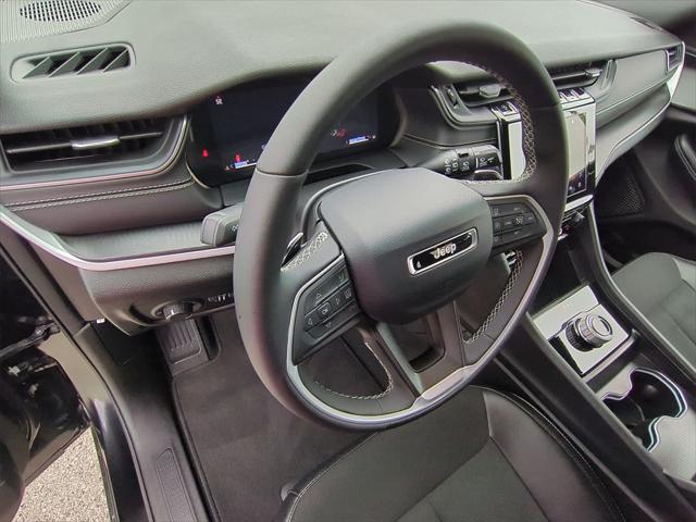 new 2025 Jeep Grand Cherokee car, priced at $39,634