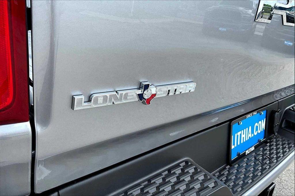 new 2025 Ram 1500 car, priced at $42,914