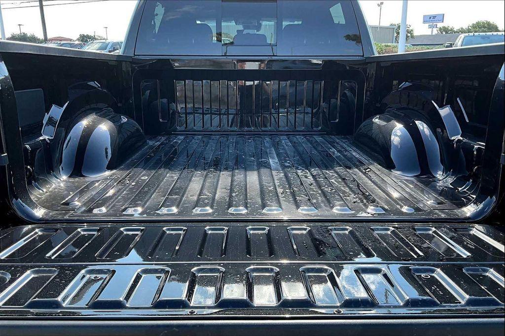 new 2025 Ram 1500 car, priced at $39,633