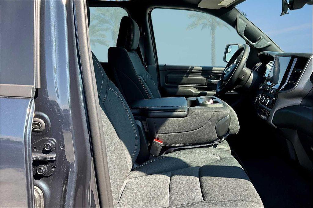 new 2025 Ram 1500 car, priced at $48,713