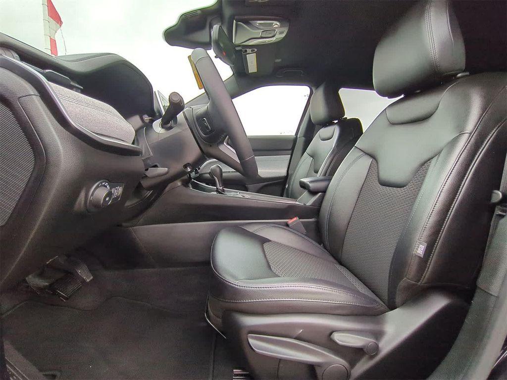 new 2025 Jeep Compass car, priced at $28,494