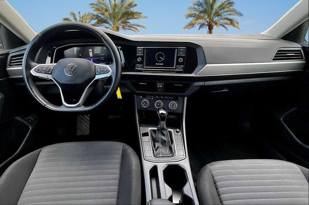 used 2024 Volkswagen Jetta car, priced at $18,481