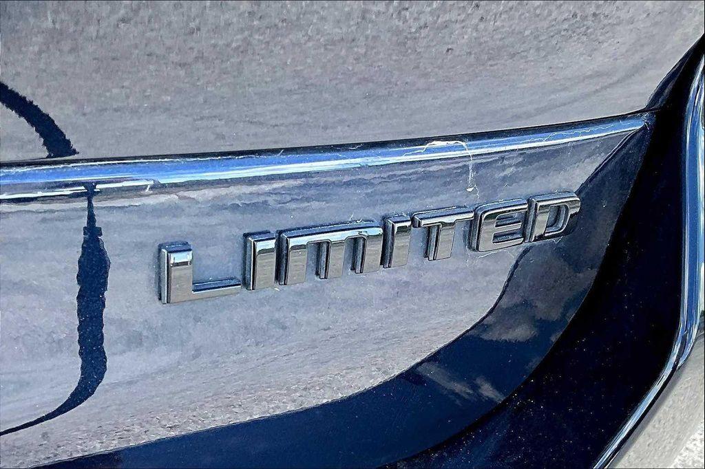used 2024 Jeep Grand Cherokee L car, priced at $40,939