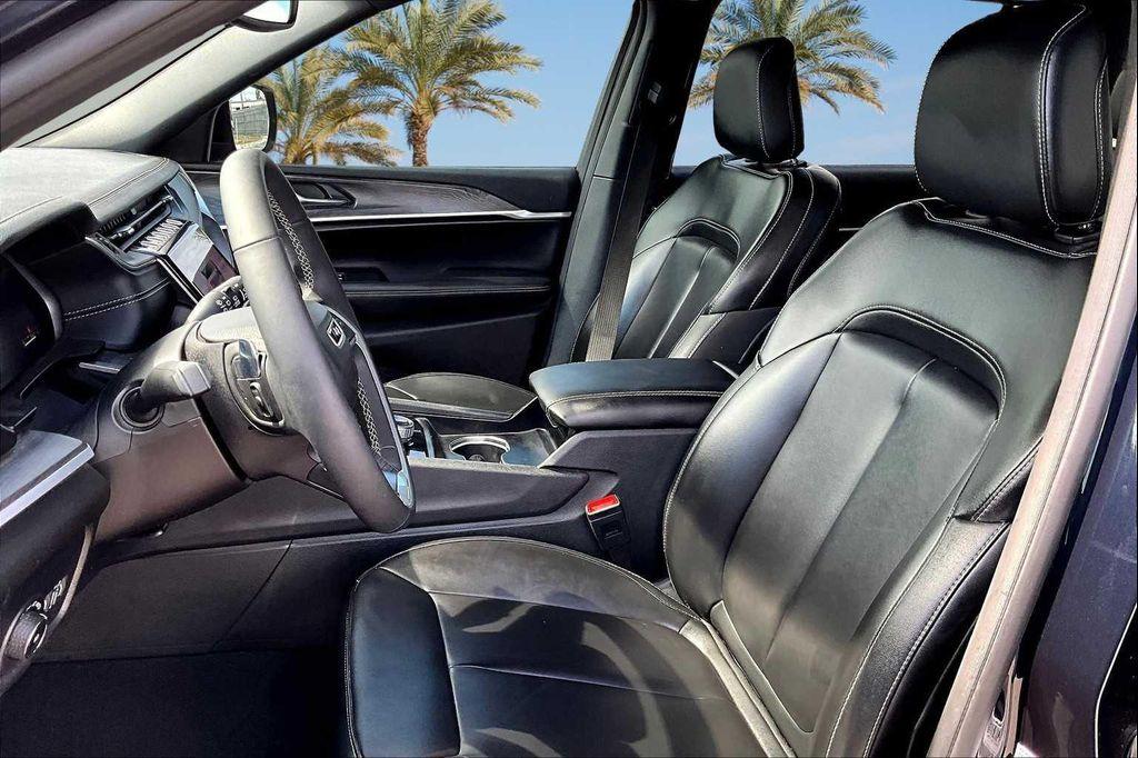 used 2024 Jeep Grand Cherokee L car, priced at $40,939