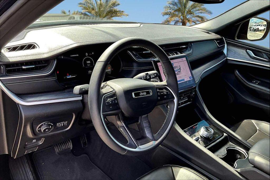 used 2024 Jeep Grand Cherokee L car, priced at $40,939