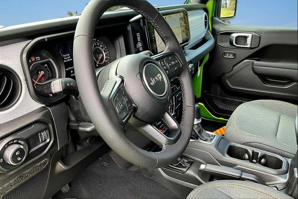 new 2025 Jeep Gladiator car, priced at $46,051