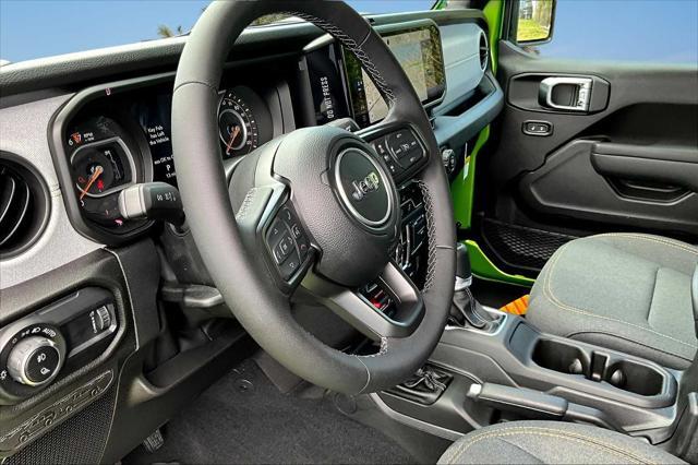 new 2025 Jeep Gladiator car, priced at $46,577