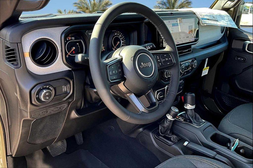 new 2025 Jeep Gladiator car, priced at $45,541