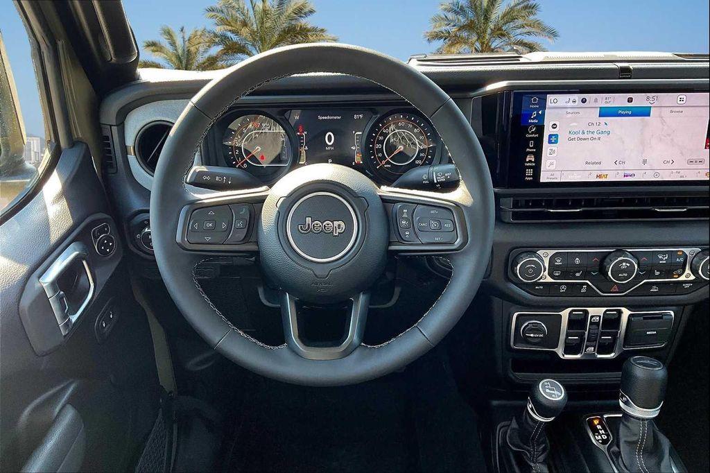 new 2025 Jeep Gladiator car, priced at $45,541